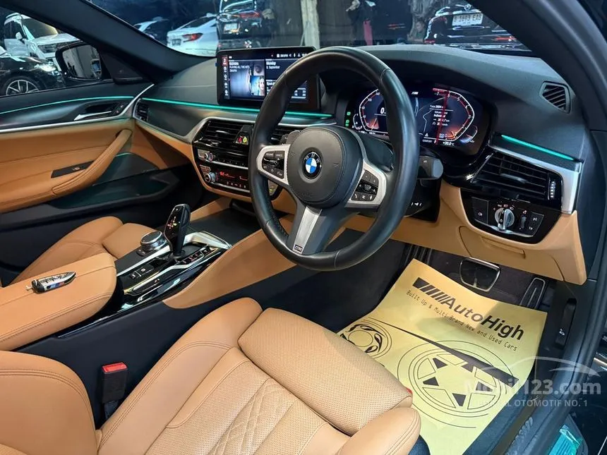 2023 BMW 520i M Sport Sedan