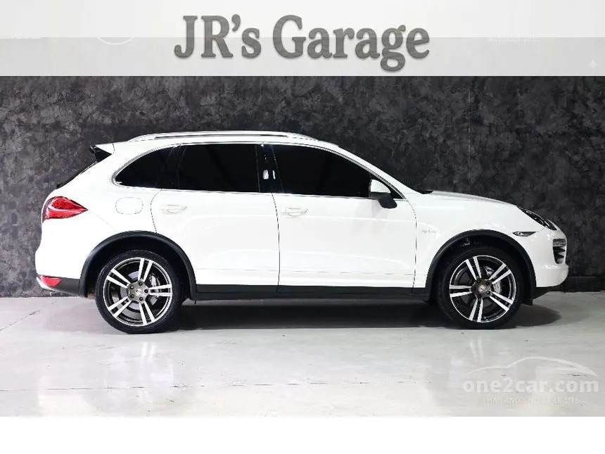2012 Porsche CAYENNE S Hybrid SUV