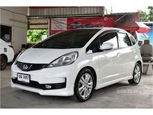 2013 Honda Jazz 1.5 (ปี 08-14) SV i-VTEC Hatchback AT