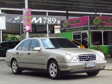 1998 Mercedes-Benz E200 2.0 W210 (ปี 95-03) Sedan AT