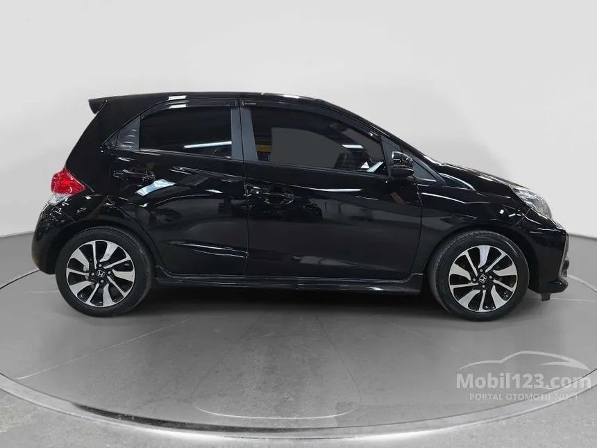 2017 Honda Brio RS Hatchback