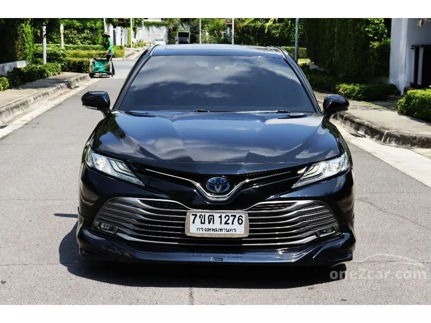 2019 Toyota CAMRY Hybrid Premium Sedan