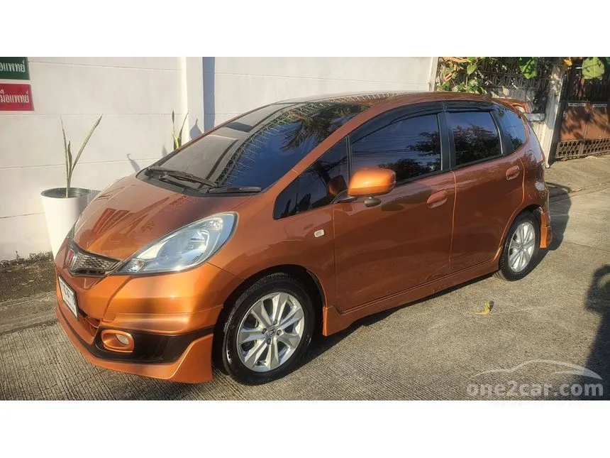 2011 Honda JAZZ V (SRS) Hatchback