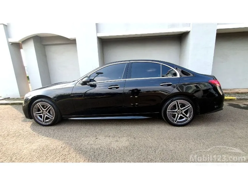 2023 Mercedes-Benz C300 AMG Line Sedan