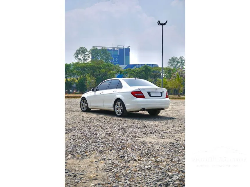 2013 Mercedes-Benz C200 CGI Sedan
