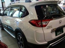 2018 Honda BR-V 1.5 E SUV ISTIMEWA CASH BACKNYA, RATE KHUSUS DAN PROMONYA BANYAK BUKTIKAN