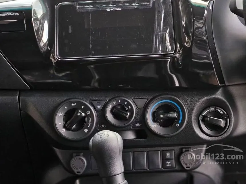 2025 Toyota Hilux G Double Cab 4X4 Pickup