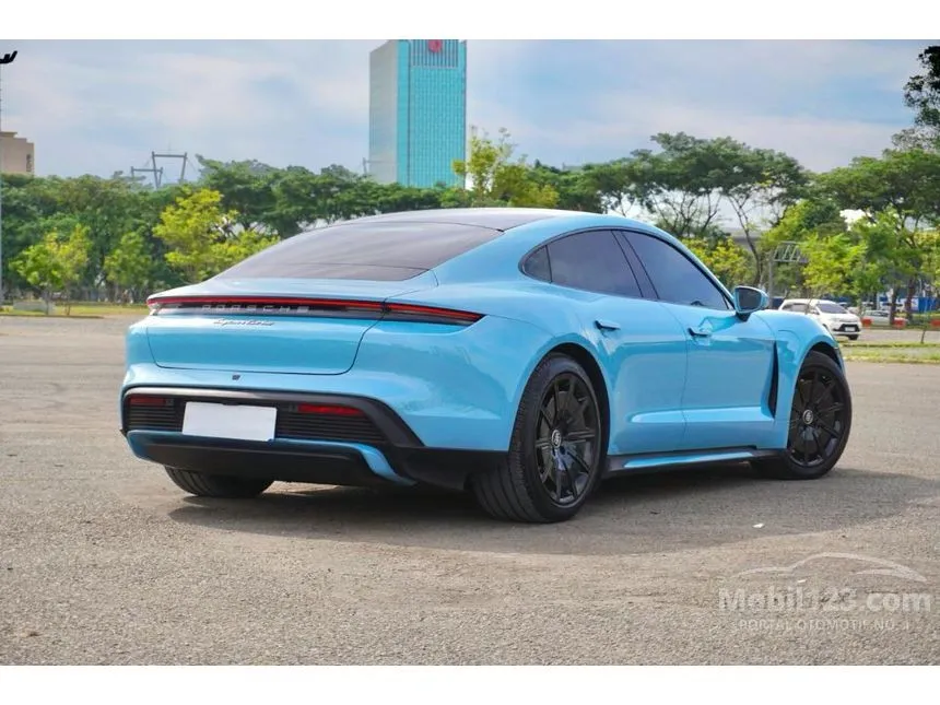 2021 Porsche Taycan Turbo Sedan