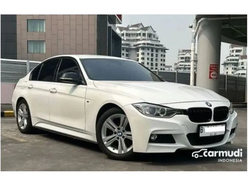 Jual Mobil BMW 320i 2014 Sport 2.0 di DKI Jakarta Automatic Sedan Putih Rp 295.000.000