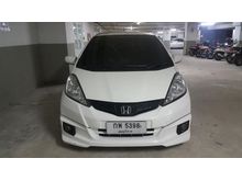 2012 Honda Jazz 1.5 (ปี 08-14) SV Hatchback AT