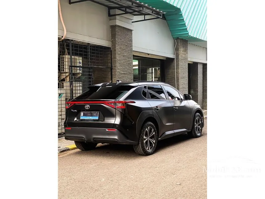 2023 Toyota BZ4X (1 Tone) SUV