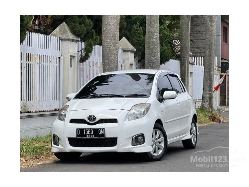 Jual Mobil Toyota Yaris 2012 S 1.5 di Jawa Barat Automatic Hatchback Putih Rp 149.000.000