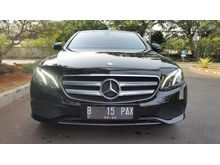 2016 Mercedes-Benz E250 2.0 Avantgarde Black On Grey Low KM