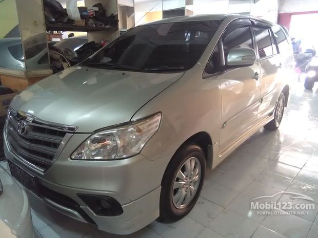 Toyota Kijang Innova G Luxury Mobil bekas dijual di 