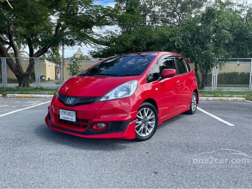 2013 Honda Jazz S i-VTEC Hatchback