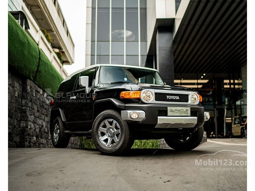 Jual Mobil Toyota FJ Cruiser 2023 4.0 di DKI Jakarta Automatic SUV ...