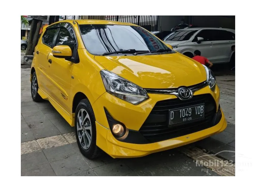 Jual Mobil Toyota Agya 2020 TRD 1.2 di Jawa Barat Automatic Hatchback Kuning Rp 148.000.000