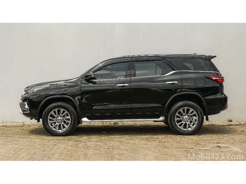 2022 Toyota Fortuner VRZ 4X2 SUV