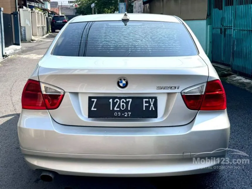2006 BMW 320i Sedan