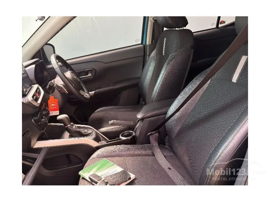 2022 Toyota Raize GR Sport (2 Tone) SUV