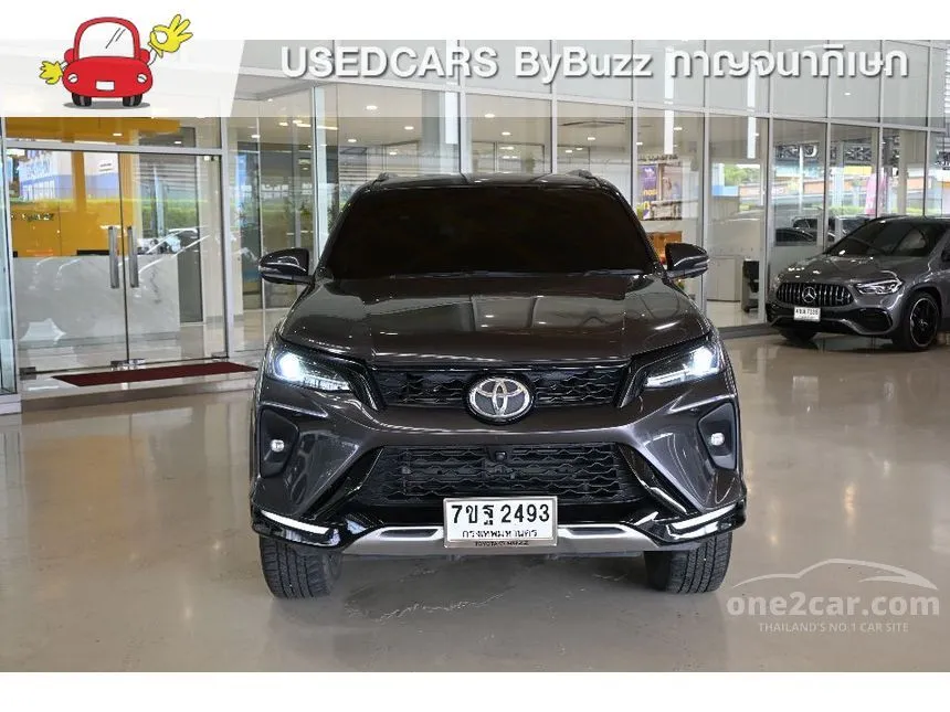 2023 Toyota FORTUNER Leader V SUV