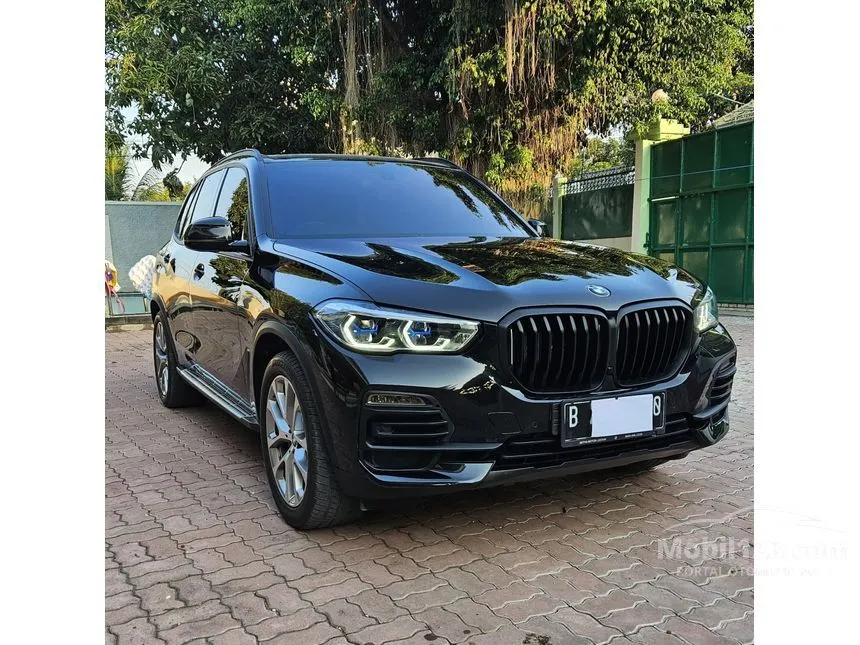 Jual Mobil BMW X5 2020 xDrive40i xLine 3.0 di Jawa Timur Automatic SUV Hitam Rp 1.070.000.000