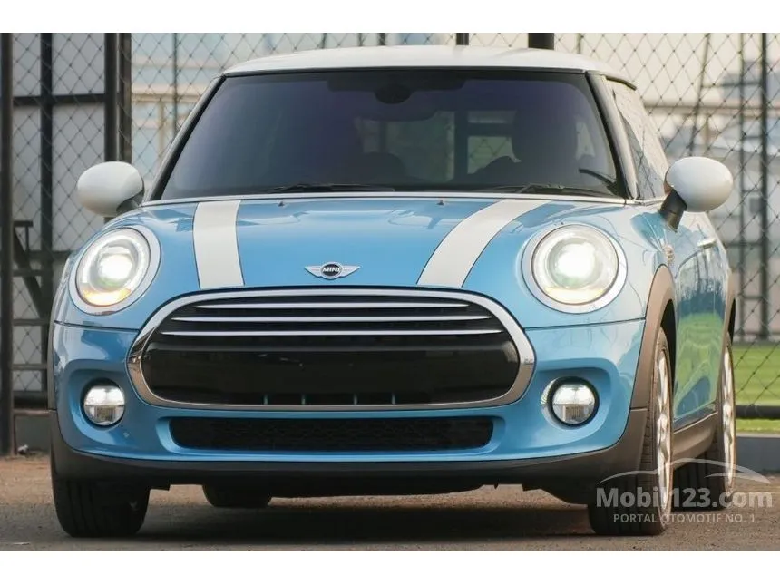 2016 MINI Cooper 3 Door Hatchback