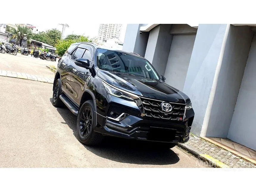 2024 Toyota Fortuner GR Sport 4X4 (2 Tone) SUV
