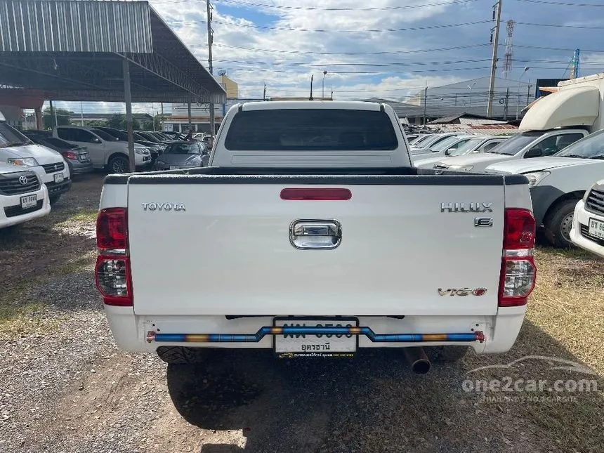 2013 Toyota Hilux Vigo E Pickup