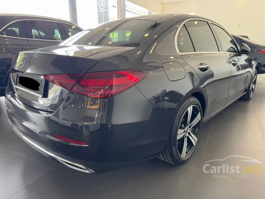 2025 Mercedes-Benz C200 Avantgarde Sedan