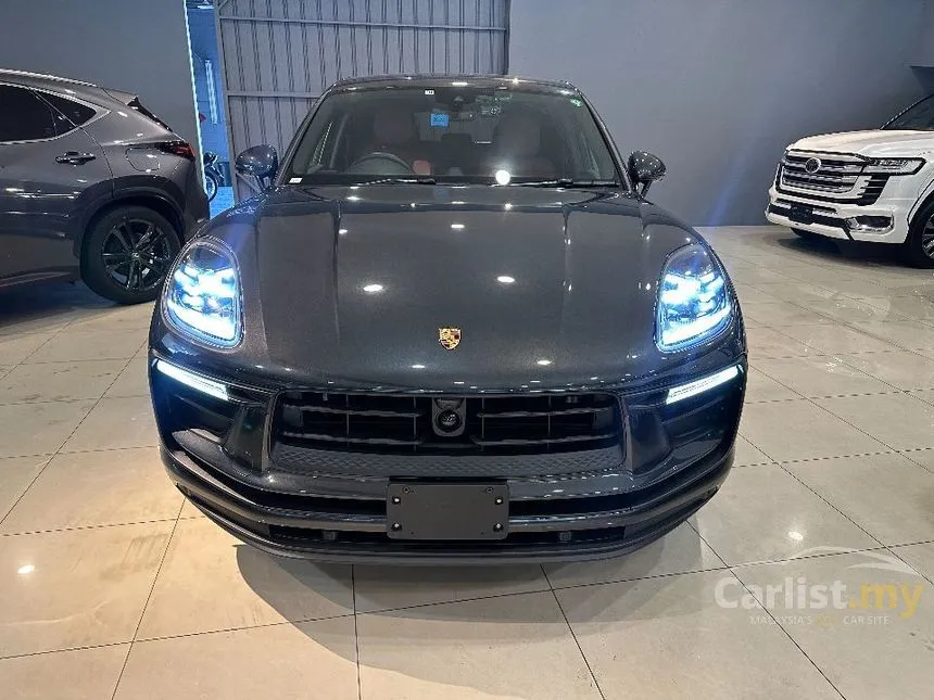 2022 Porsche Macan SUV