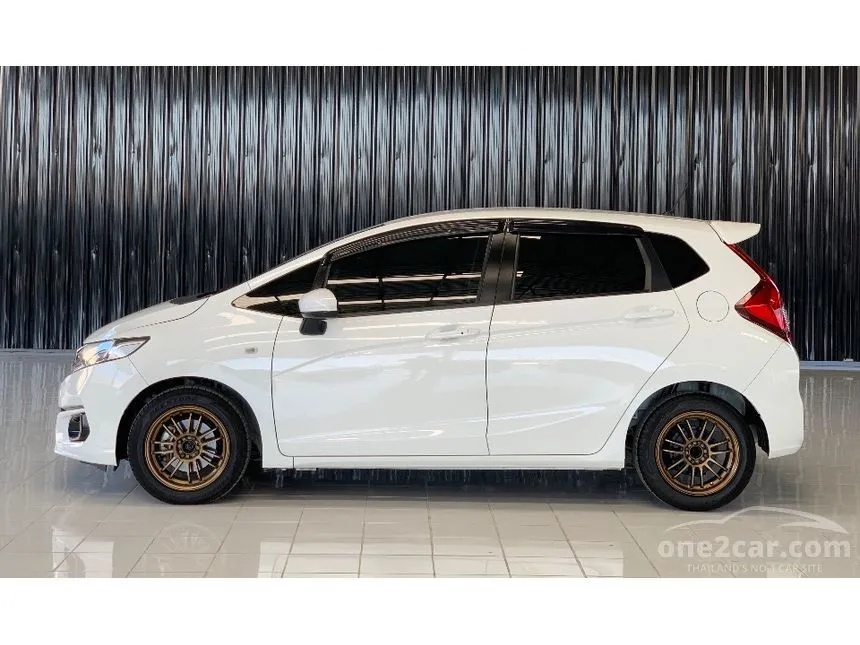 2018 Honda Jazz V+ i-VTEC Hatchback