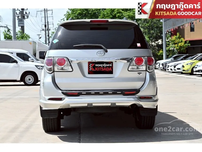 2013 Toyota FORTUNER V SUV