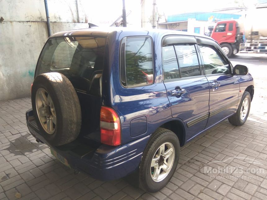 Jual Mobil  Suzuki  Escudo  2004 SQ 1 6 di Jawa  Timur  Manual 