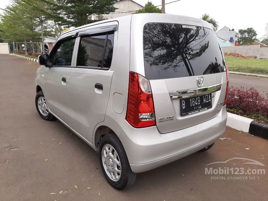 Jual Mobil  Suzuki  Karimun Wagon  R  2021 GL Wagon  R  1 0 di 