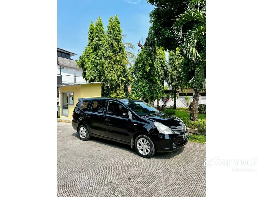 2011 Nissan Grand Livina SV MPV