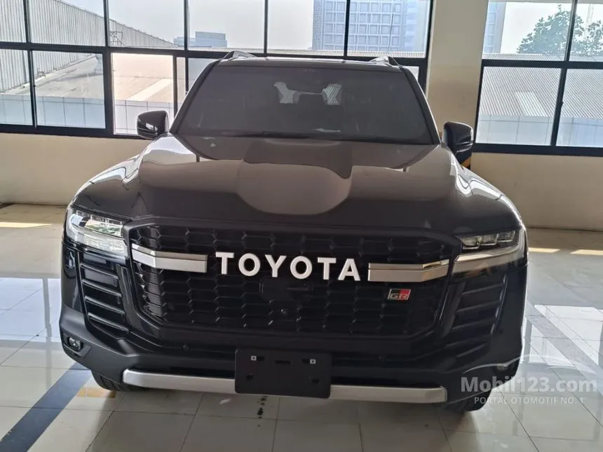 Jual Mobil Toyota Land Cruiser 2024 GR