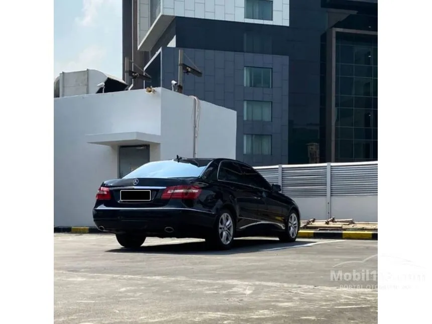 2011 Mercedes-Benz E300 Avantgarde AMG Sedan