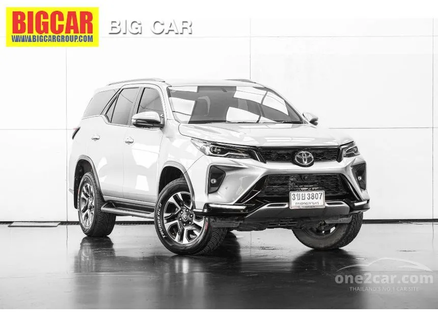 2022 Toyota FORTUNER Leader V SUV