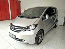 Honda Freed 1.5 E PSD 2011 AT silver , good condition , full oriinil , GRESS