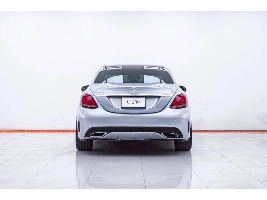 2014 Mercedes-Benz C250 AMG Dynamic Sedan