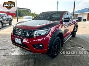 2019 Nissan NP 300 Navara 2.5 Calibre E Black Edition King Cab Pickup