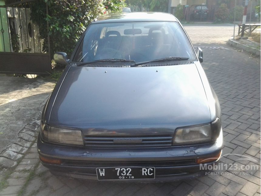 Jual Mobil Daihatsu Charade 1991 1.3 di Jawa Timur Manual Sedan Abuabu
