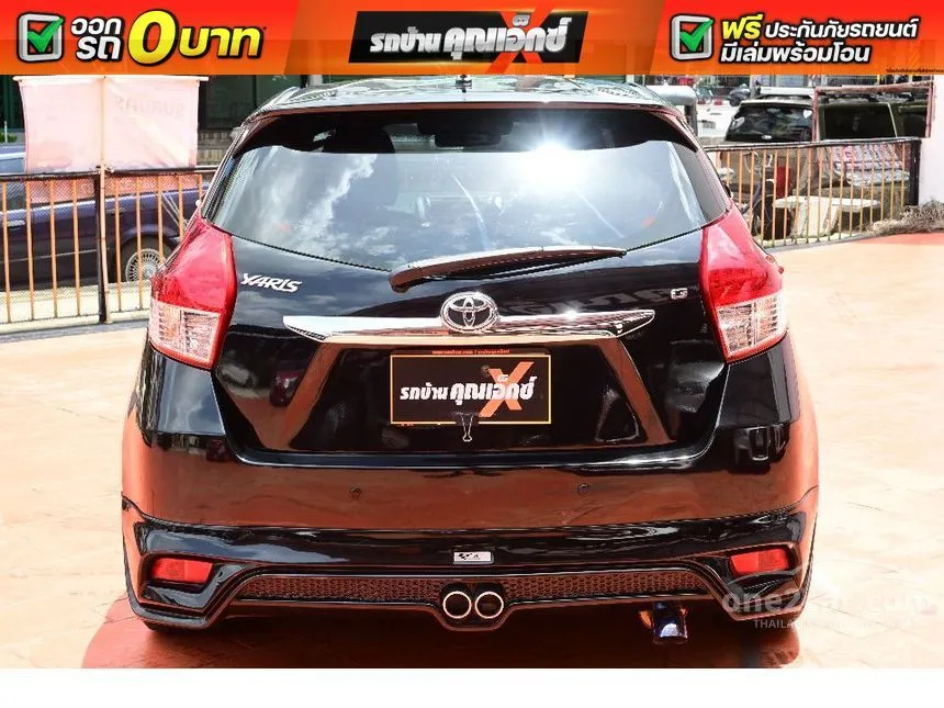2015 Toyota YARIS G Hatchback
