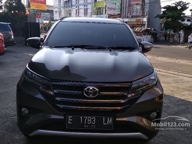 Mobil bekas dijual di Cirebon Jawa-barat Indonesia 