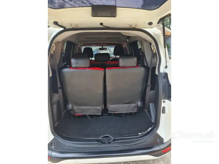 2016 Toyota Sienta V MPV