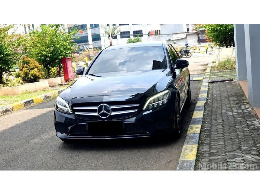 2019 Mercedes-Benz C180 Avantgarde Line Sedan