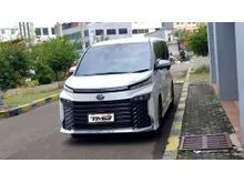 2022 Toyota Voxy 2.0 MPV