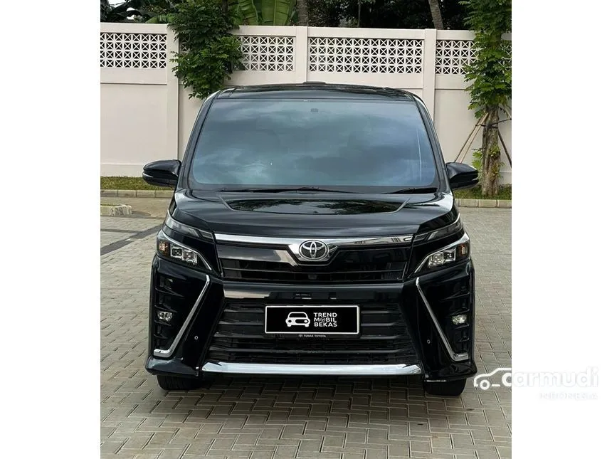 2018 Toyota Voxy MPV