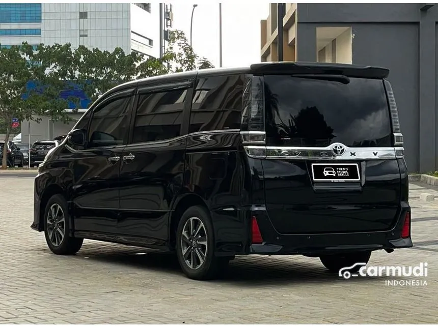 2018 Toyota Voxy MPV